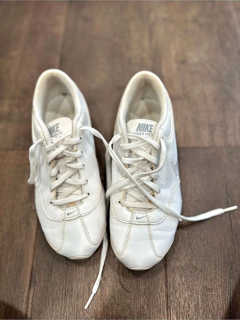 Nike White Cheer Shoes Size 7